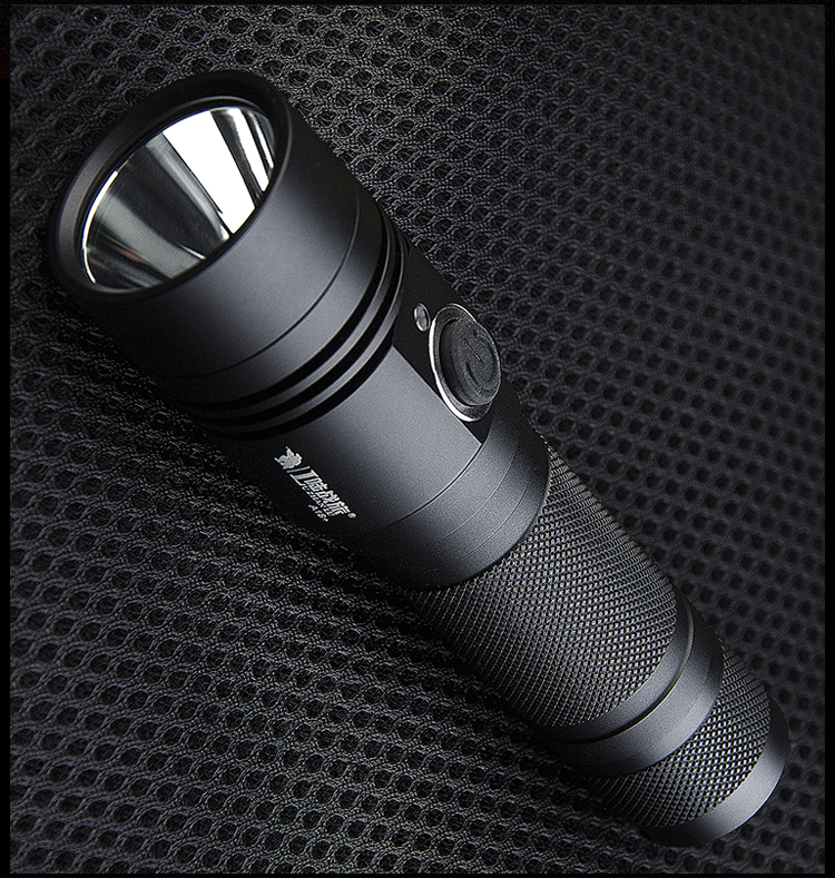 A18+强光手电USB充电10W(图15)